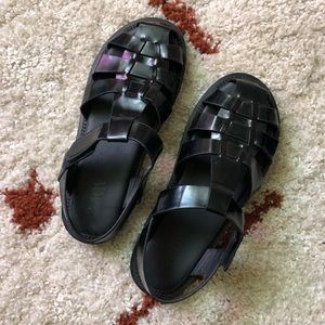 Black Fisherman Women’s Sandals